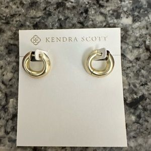 Kendra Scott Mikki Metal Huggie Earrings in Gold